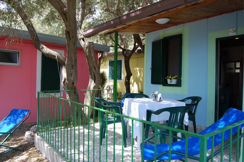 Marina Del Cantone Chalet Nerano Zimmer foto